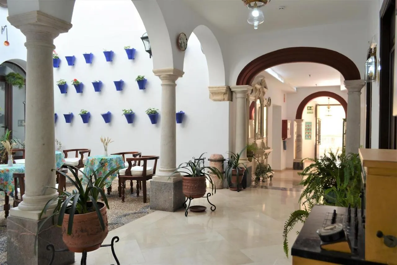 Hotel Marisa Cordova