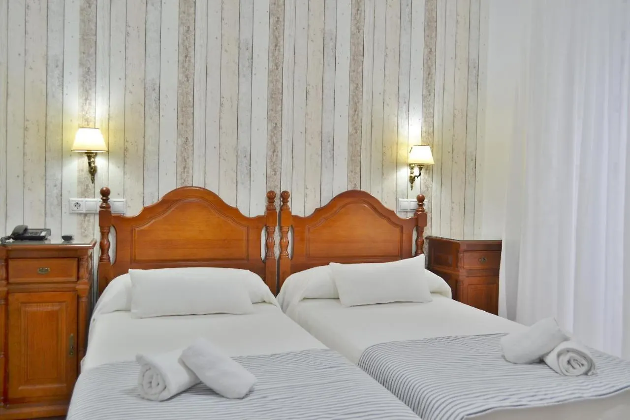 Hotel Marisa Cordoba