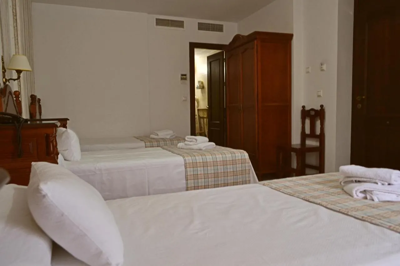 Hotel Marisa Cordoba